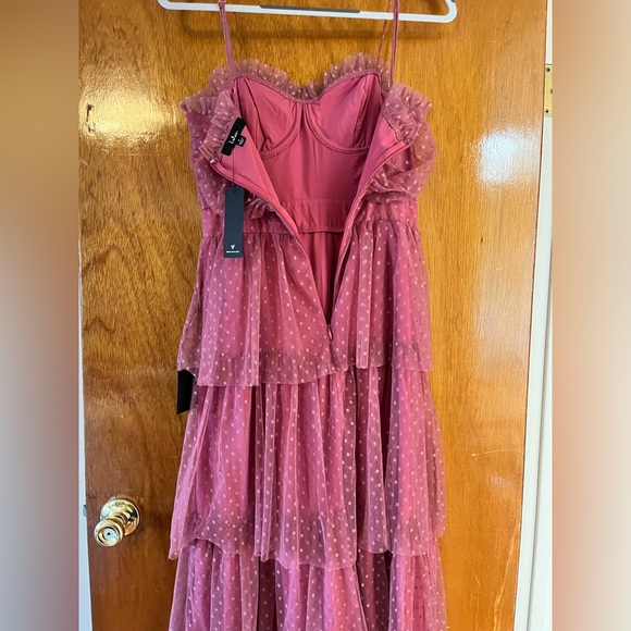 NWT - Lulus Mauve tiered Midi dress - Picture 4 of 6